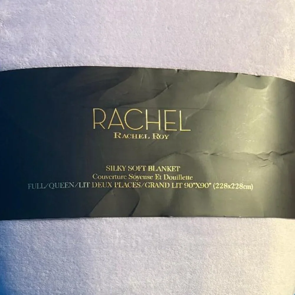 NEW GORGEOUS LAVENDER PURPLE RACHEL RACHEL ROY QUEEN / FULL SILKY SOFT BLANKET
